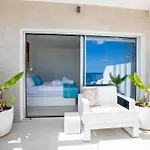 La Perla - Vista Al Mar - بلايا بلانكا