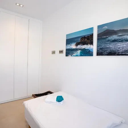 La Perla - Oceanfront - View To Fuerteventura Lobos Villa *