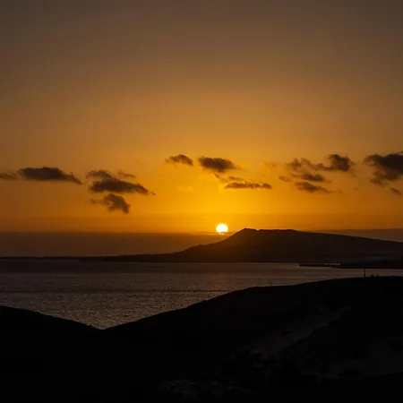 La Perla - Oceanfront - View To Fuerteventura Lobos *